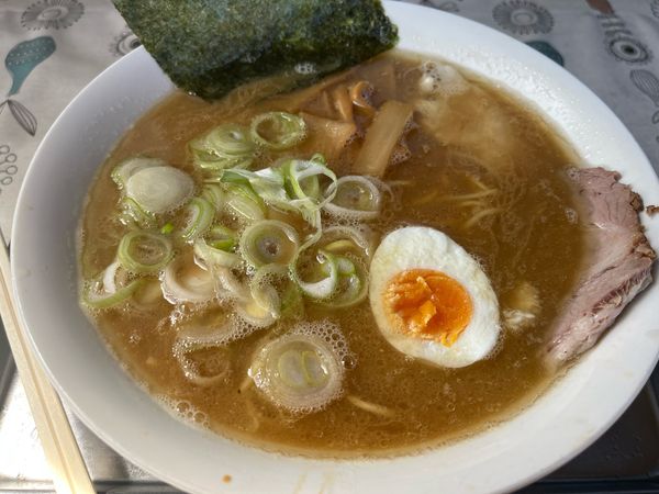 「豚骨醤油ラーメン」@らーめん大吉の写真