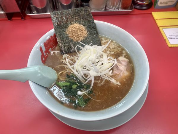 「期間限定 和節とんこつ醤油ラーメン 880円」@ラーメン山岡家 東金店の写真