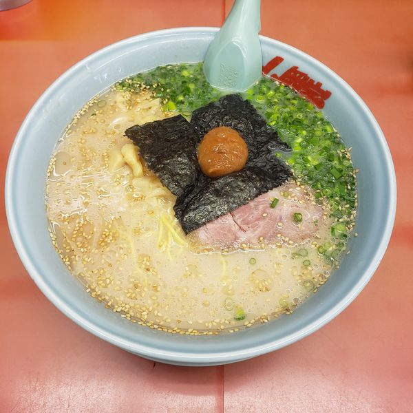 「朝ラーメン大盛　無料tp穂先ﾒﾝﾏ　¥610」@ラーメン山岡家 熊谷店の写真