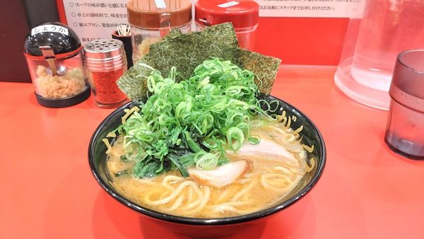 「ラーメン＋九条ネギ」@ラーメン家 がんくろの写真