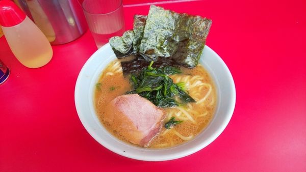 「並」@横浜ラーメン 武蔵家 大井町店の写真