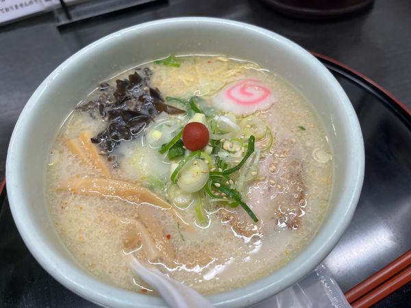 「ラーメン　しお」@らーめん山頭火 札幌北1条チカホ店の写真
