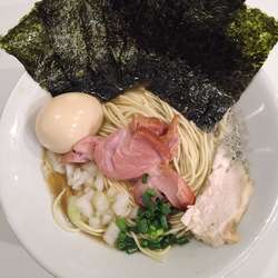 『煮干しそば+海苔･味玉』1000円