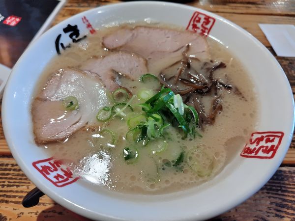 「本白味　：バリかた　＋替玉：粉おとし」@きまぐれ八兵衛 安曇野本店の写真