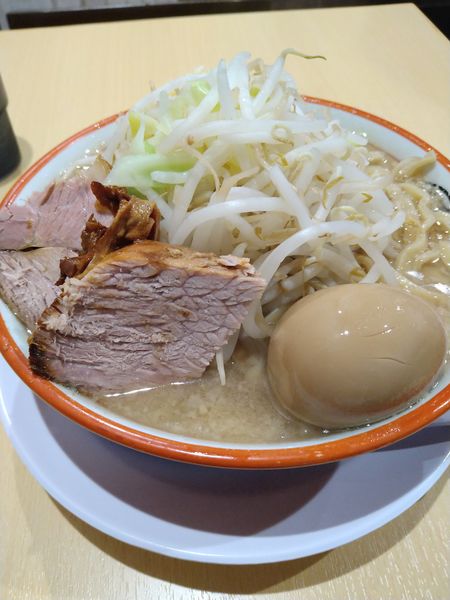 「「味玉ラーメン並」890円」@豚と脂。の写真