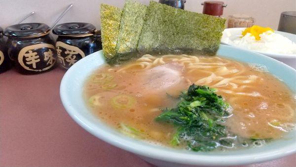 「#らーめん #並 #800円 #ライス #小 #150円」@本牧家 本店の写真