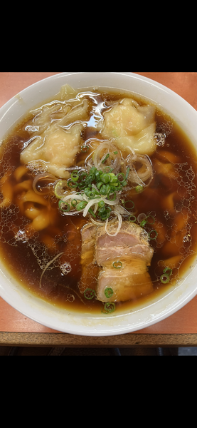 「海老ワンタン麺」@日陰の写真