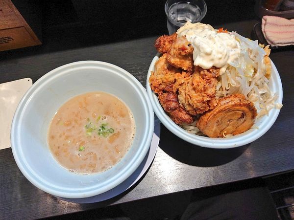 「チキン南蛮二郎系つけ麺」@らーめん 三極志の写真