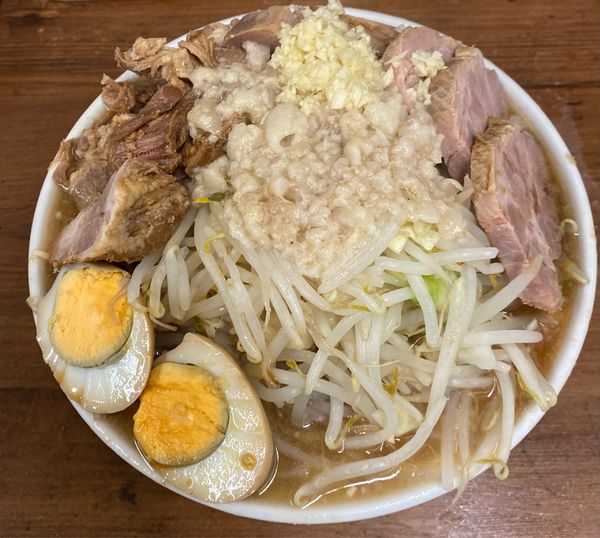 「小豚ダブル  ネギ  煮玉子」@ラーメン二郎 品川店の写真