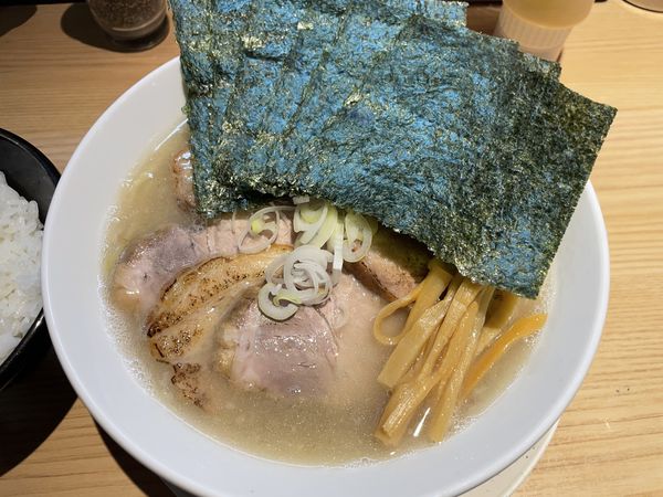 「とんしおチャーシュー、海苔、ライス」@麺屋 辰巳の写真