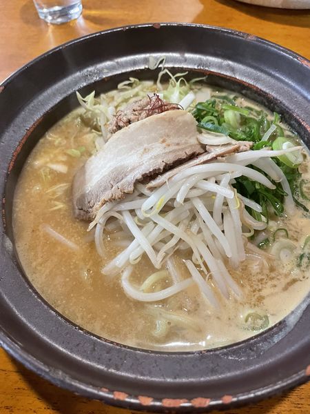 「土鍋味噌豚骨　こってり」@たけさんの写真