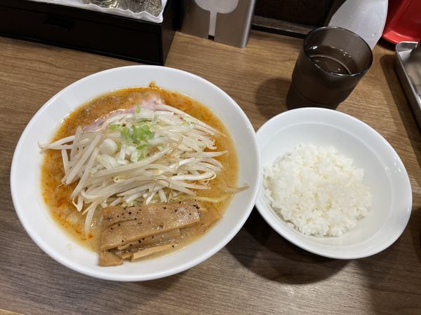 「辛味噌ラーメン ¥930 半ライス ¥100」@味噌麺処 田坂屋の写真