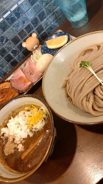 「つけ麺（並）1100円税込+特製トッピング（480円税込）」@麺屋みつば＋クローバーの写真