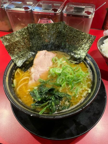 「ラーメン　800円」@家系ラーメン 王道 神道家の写真