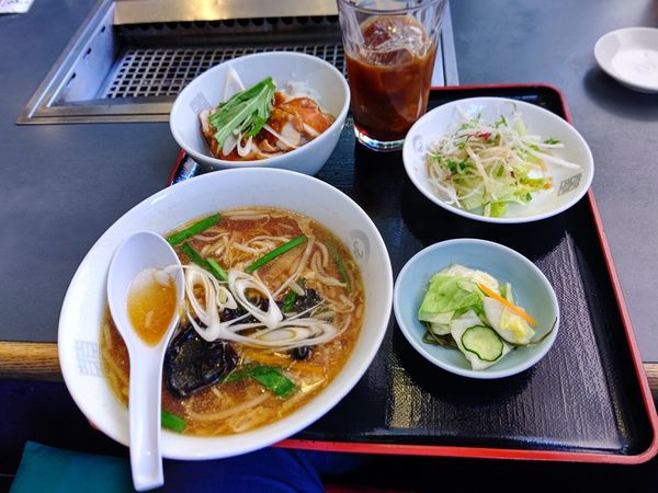 「日替ランチ(醤油ラーメン＋鶏丼)740円」@朝鮮飯店 高崎駅西口店の写真