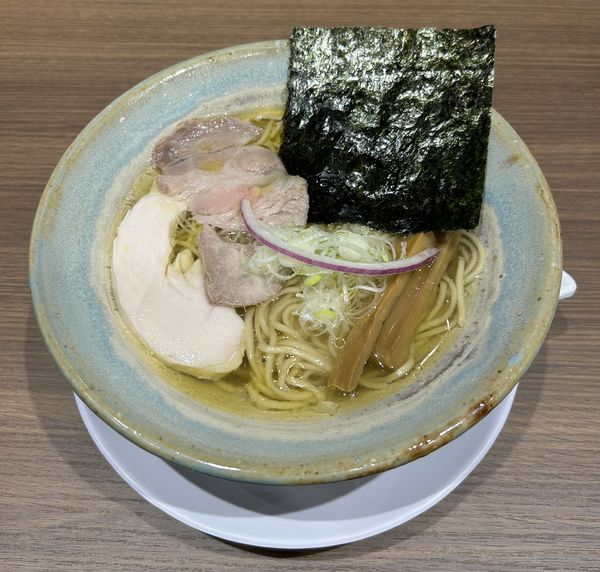 「塩らあめん¥1210」@Homemade Ramen 麦苗 COREDO室町店の写真