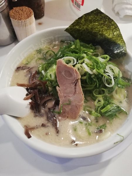 「ネギラーメン」@博多天神 新宿御苑店の写真