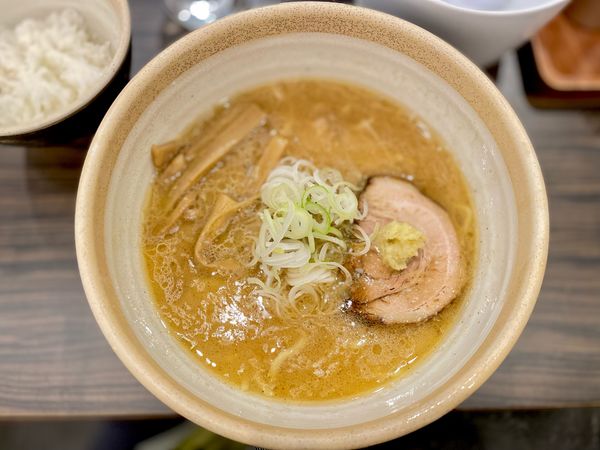 「味噌ラーメン　油少なめ　半麺　ｻｰﾋﾞｽ半飯　850」@らーめん 福籠の写真