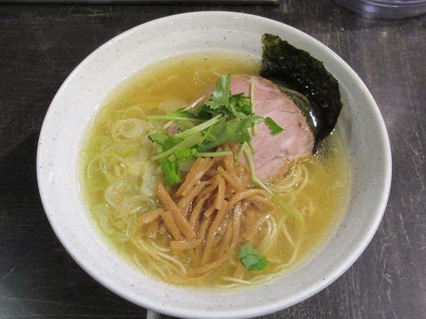 「しおら～めん（850円）」@麺や そめいよしの 西荻窪店の写真