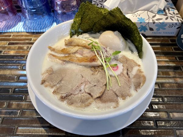 「特製貝だし鶏白湯らーめん（汐）」@noodles kitchen GUNNERS 新丸子店の写真