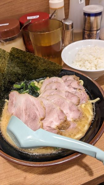 「ラーメン」@横浜家系ラーメン 中野家 東長崎店の写真