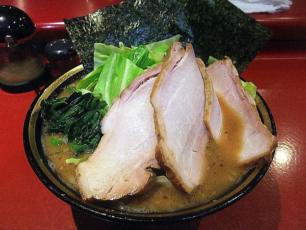 「ラーメン チャーシュー2枚増し キャベツ」@厚木家の写真