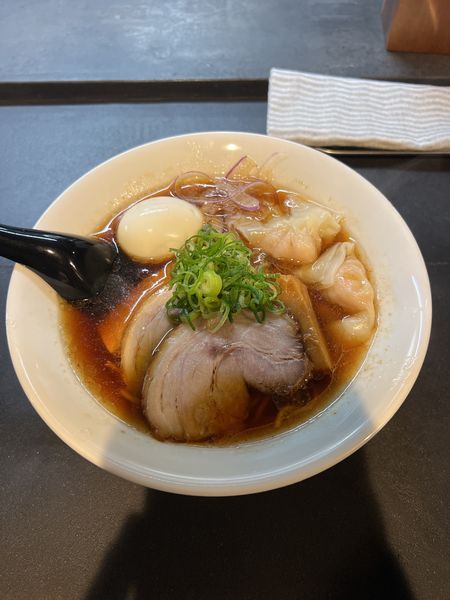 「醤油 特製らぁめん 1100円」@らぁめん 生姜は文化。 中野店の写真