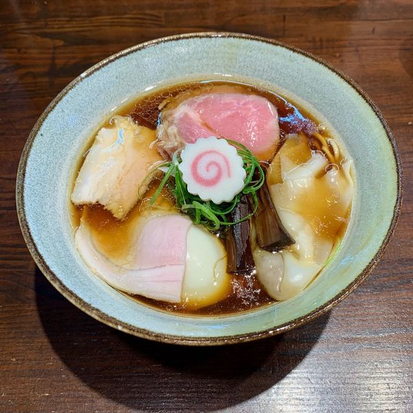 特製醤油らぁ麺