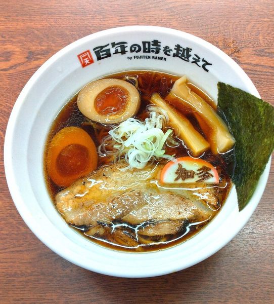 「(限定) 中華そば(味玉・チャーシュー入り) 750円」@百年の時を越えての写真