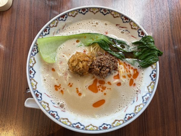 「「汁あり」担々麺　￥９００」@CHINESE BAR FARO 花楼の写真