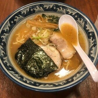 「醤油ラーメン」@麺 鶴亀屋の写真