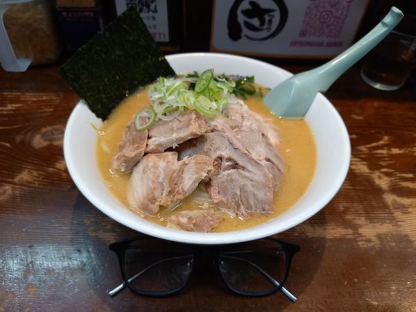 「味噌チャーシューメン(かため・多め→かため・こいめ)」@さつまっこ 平和島店の写真