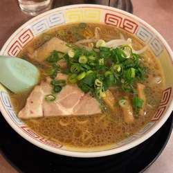 中華そば＋半炒飯　990円