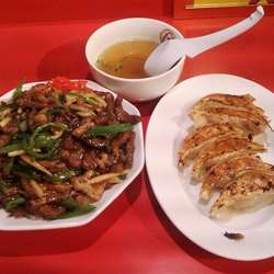 TOKYO肉絲(ルースー)チャーハン・餃子セット