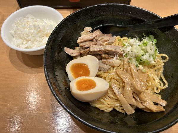 「まぜそば990円+ライス(サービス)」@豚骨ラーメン 呉の写真