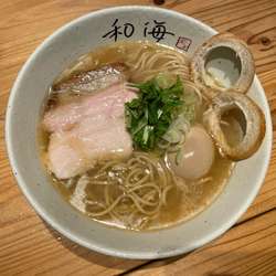 塩らーめん(¥950) 味玉(¥130)