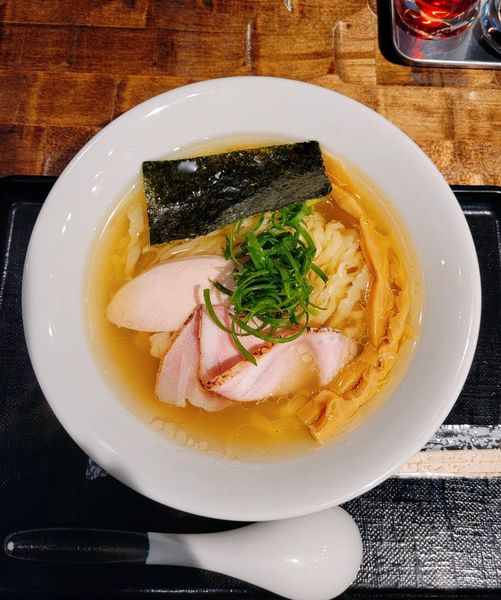 「黒さつま鶏 塩 手もみ麺」@特級鶏蕎麦 龍介 PLAY atre TSUCHIURA店の写真