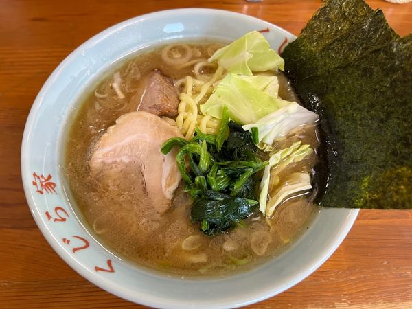 「醤油　横浜豚骨ラーメン　並」@ラーメン くじら家の写真