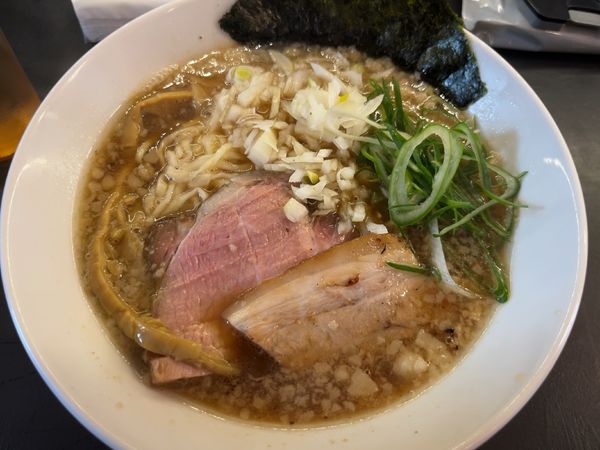 「背脂煮干しラーメン850円」@逢坂製麺の写真
