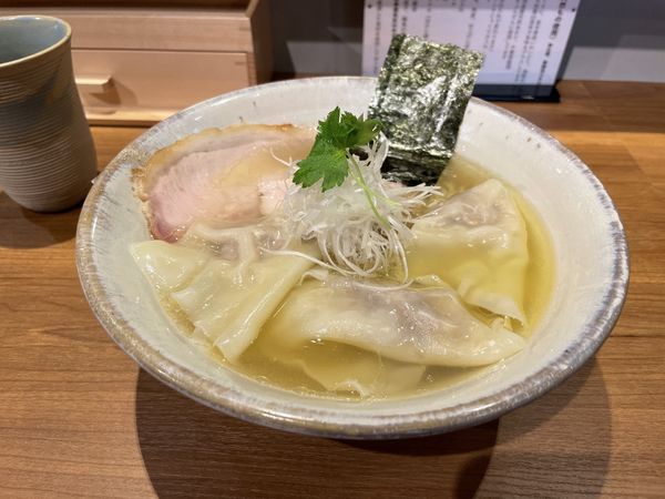 「ワンタン塩らぁめん」@Japanese Ramen 五感の写真