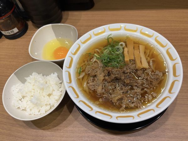 「塩牛肉ラーメン（中太麺）＋無料小ライス」@大阪スタミナ牛肉ラーメン わだ 西池袋店の写真