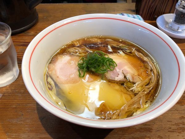 「醤油らーめん」@ラーメン屋 トイ・ボックスの写真