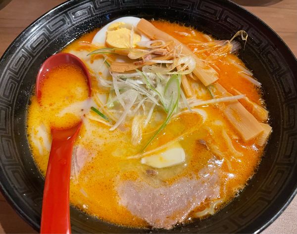 「コク塩ぶっとびラーメン(ピリ辛塩)」@らーめん 二代目 ひらき家の写真