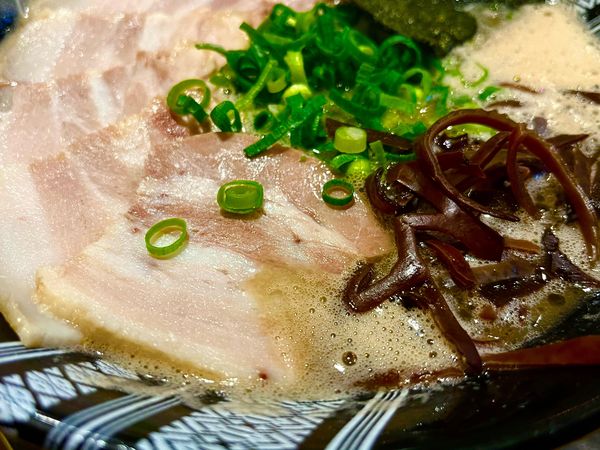 「チャーシューメン」@博多一双 博多駅東本店の写真