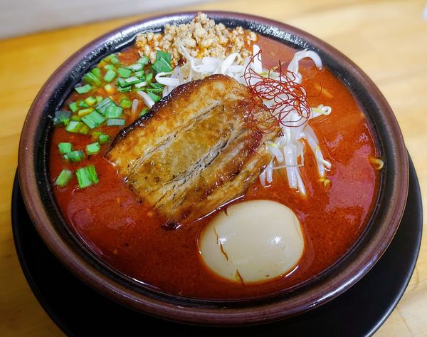 「しびれベトコン誤爆」@ラーメン・つけ麺 爆王の写真