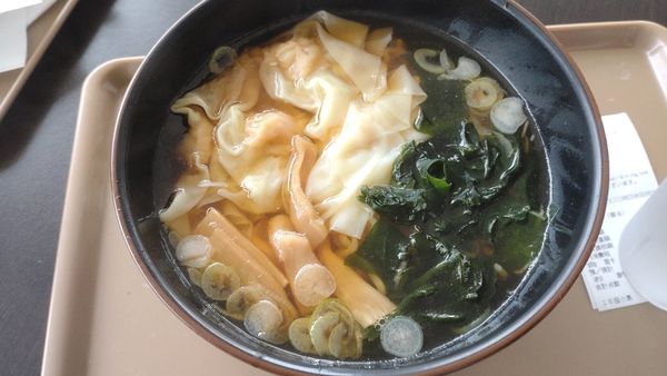 「醤油ワンタン麺」@加秀の写真