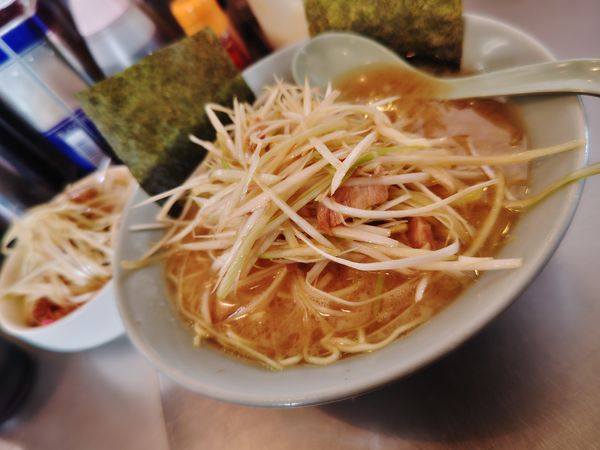 「ネギラーメン７９０円＆ネギ丼３２０円」@ラーメンショップ 椿 玉造店の写真