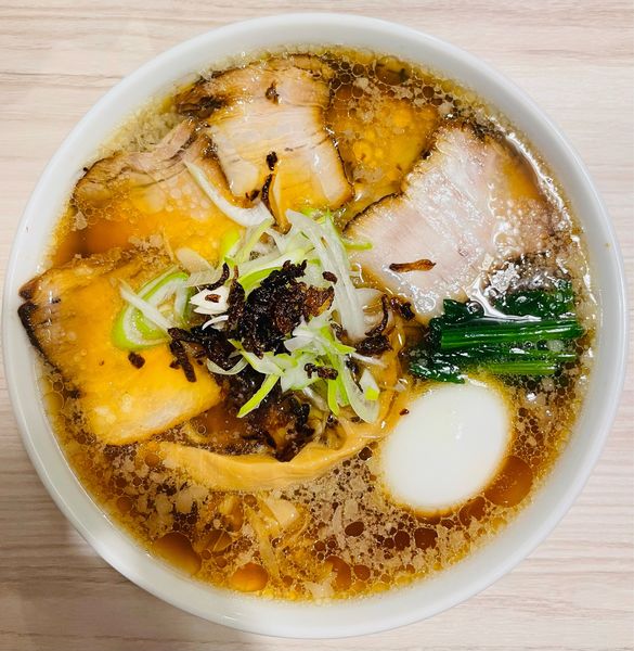 「黒中華そば全部のせ 1150円」@千代田軒の写真