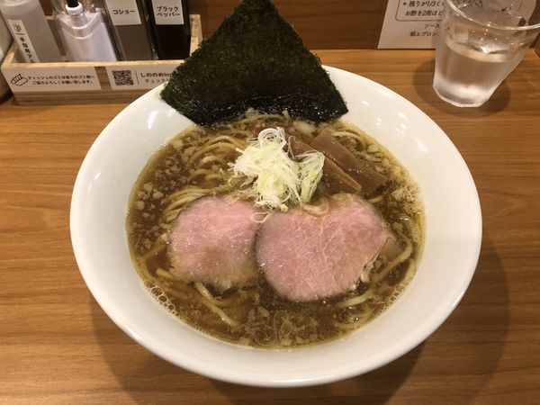 「醤油らーめん 950円」@しののめヌードルの写真