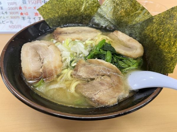 「チャーシューメン濃いめ&半ライス」@らーめん一家の写真